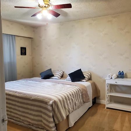 Farhad'S B&B อับบอทส์ฟอร์ด ภายนอก รูปภาพ
