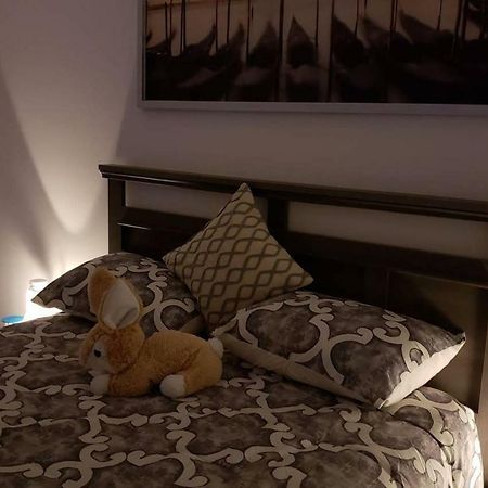 Farhad'S B&B อับบอทส์ฟอร์ด ภายนอก รูปภาพ