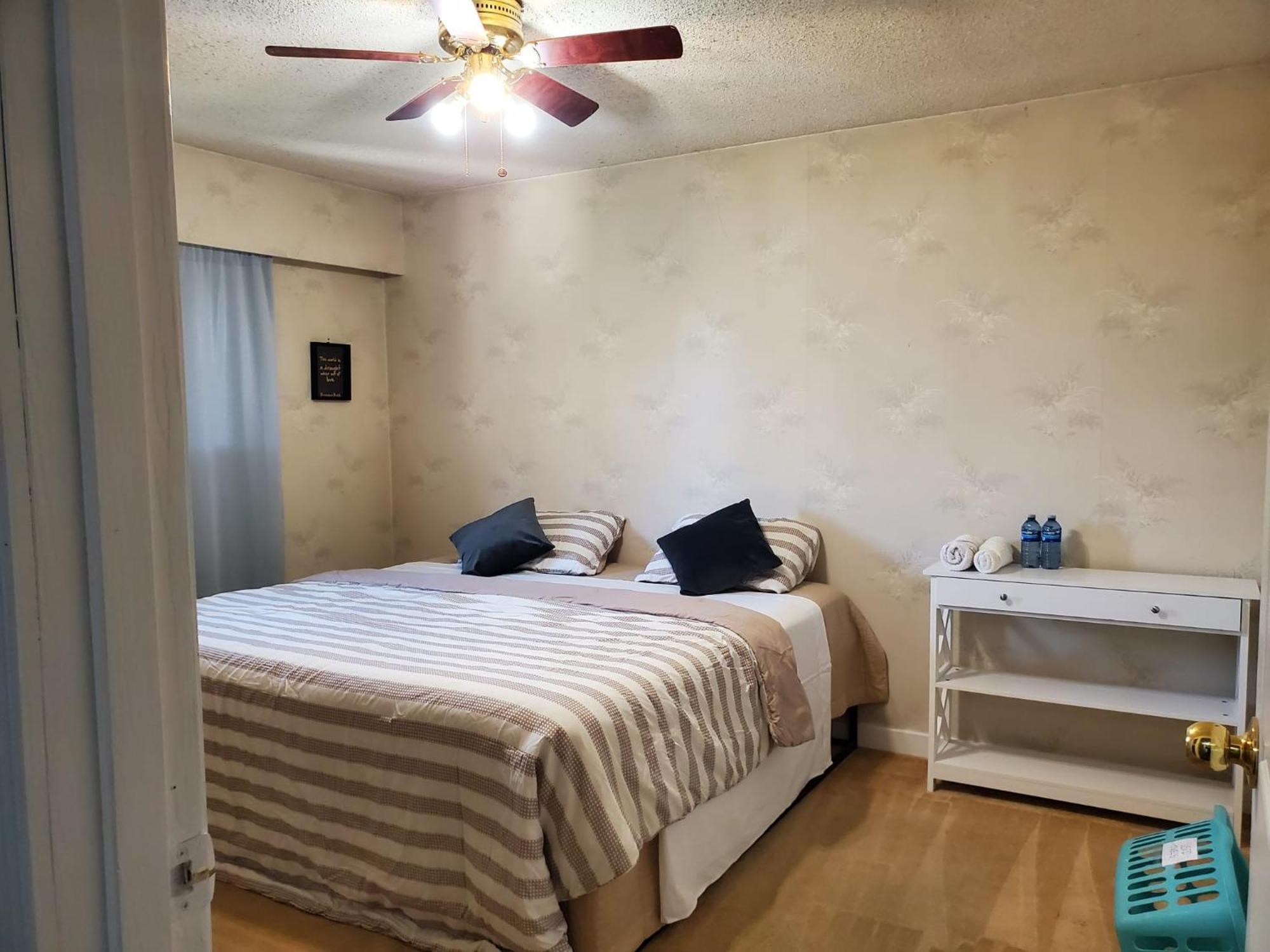 Farhad'S B&B อับบอทส์ฟอร์ด ภายนอก รูปภาพ