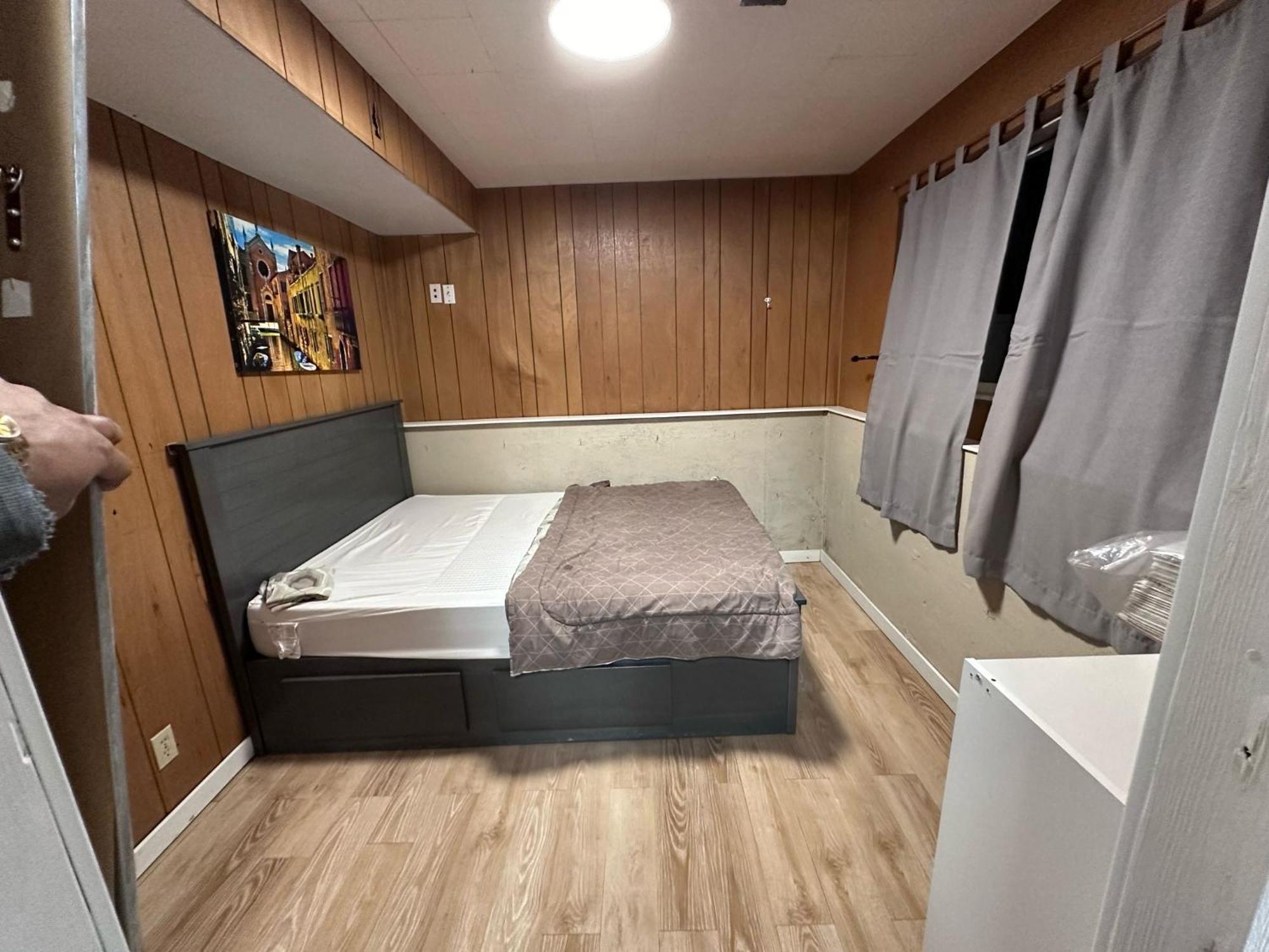 Farhad'S B&B อับบอทส์ฟอร์ด ภายนอก รูปภาพ