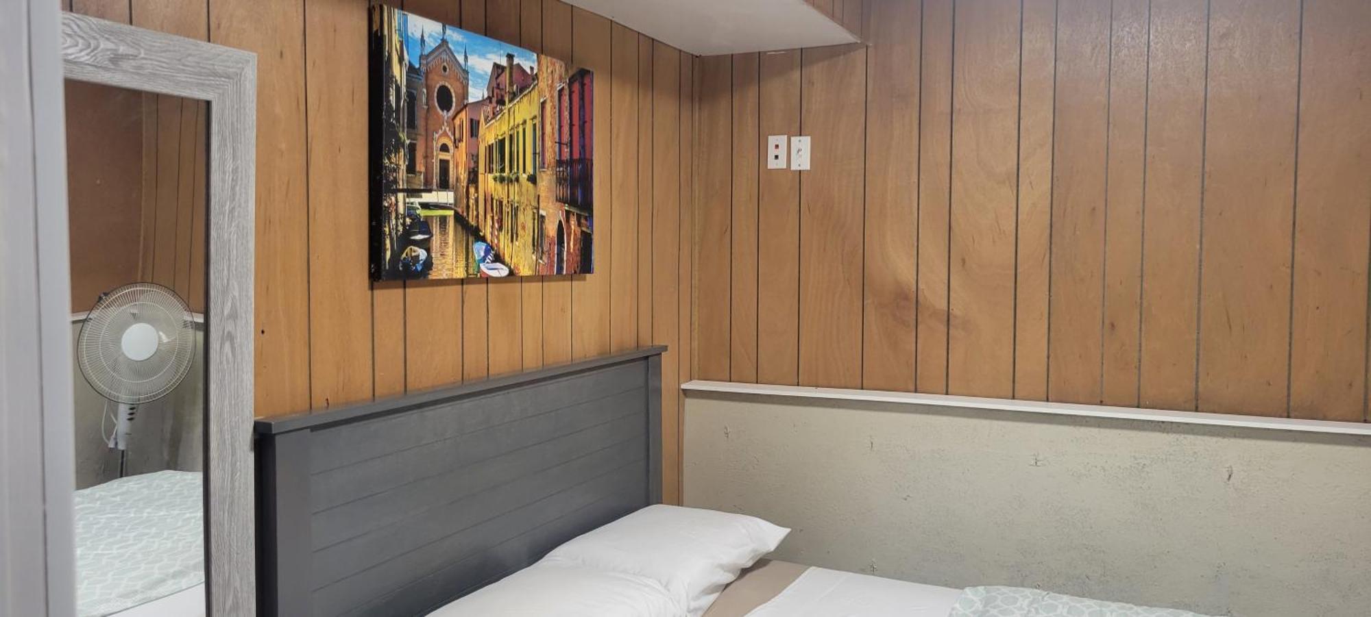 Farhad'S B&B อับบอทส์ฟอร์ด ภายนอก รูปภาพ