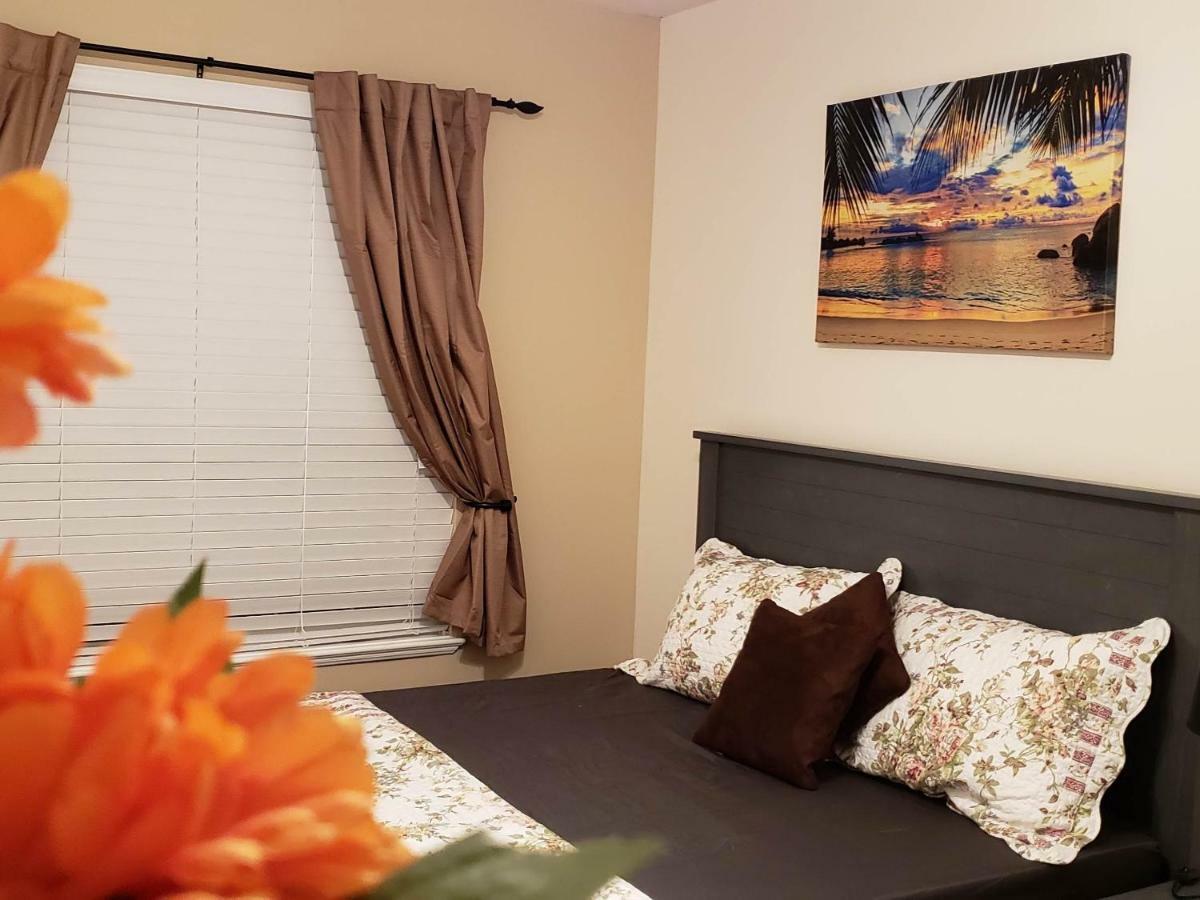 Farhad'S B&B อับบอทส์ฟอร์ด ภายนอก รูปภาพ